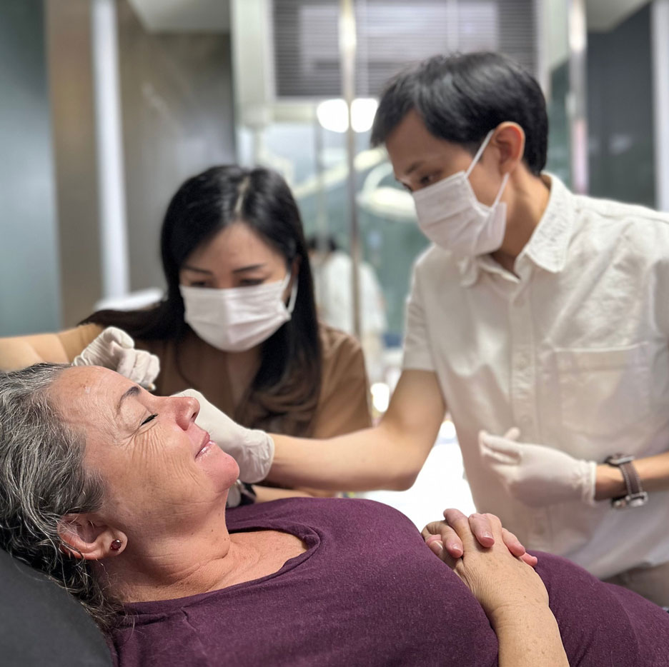 Doctor discussing botox treatment in Cocoon Medical Spa